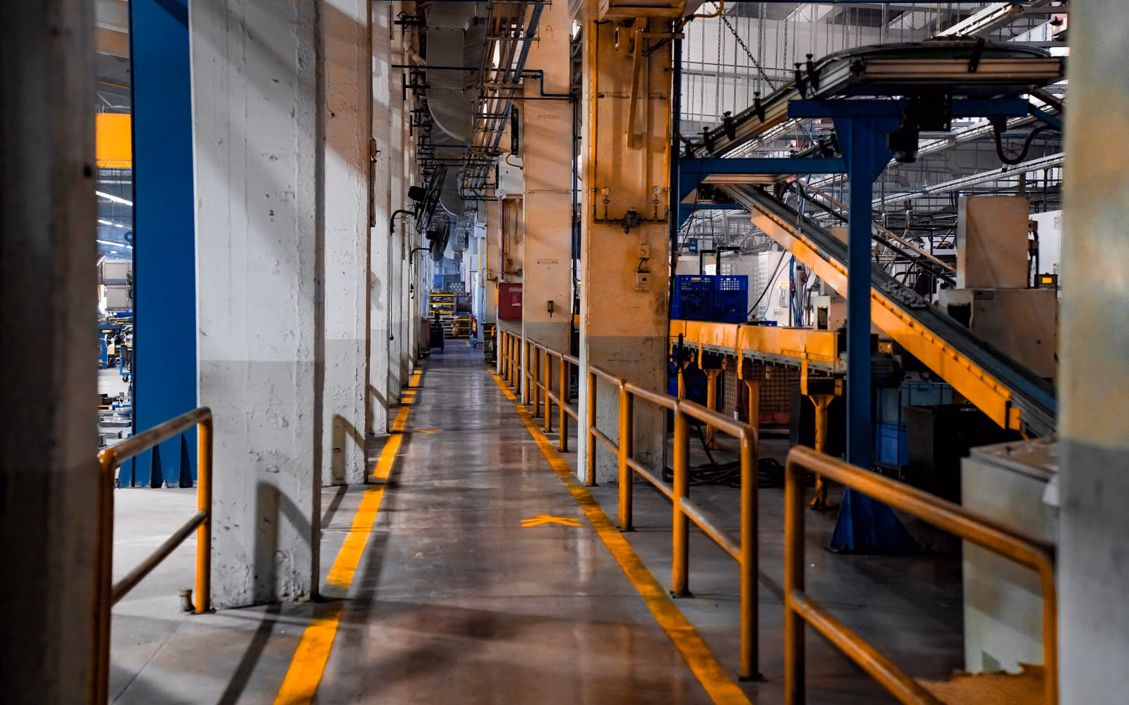 Factory / Industrial QR Workspace environment